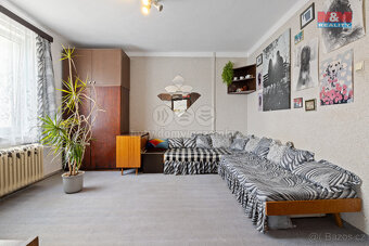 Prodej bytu 4+1, 92 m², Komárov, ul. Nad Oborou - 8
