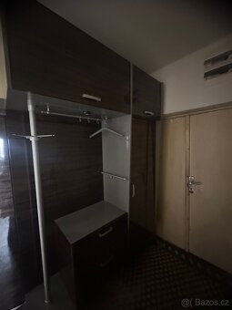 Předsíňová skříň s věšákem a úložným prostorem pro obuv - 8