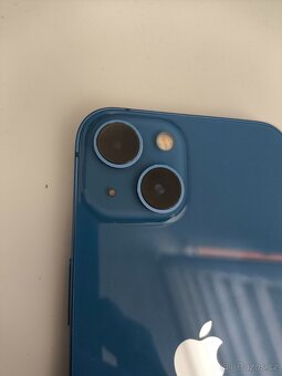 Apple iPhone 13 128GB Blue, pěkný stav, 72% baterie - 8