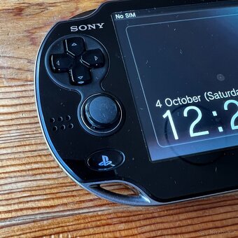 Sony Playstation PS Vita OLED 1100 - 8