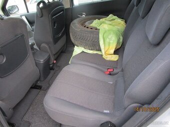 Renault Megane Scenic 1,6 benzín 82kw - 8