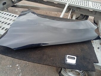 MERCEDES BENZ ML W164 L.P. BLATNÍK ČERNÝ KOD C197 - 8