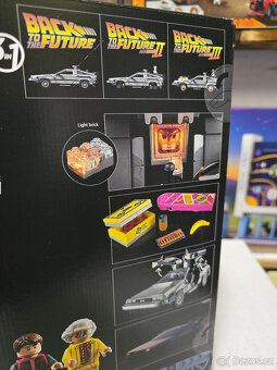 LEGO® Creator Expert 10300 Stroj času z Návratu do budoucnos - 8