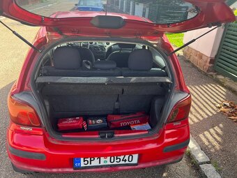 Toyota Yaris 3dveřová 2004 - 8