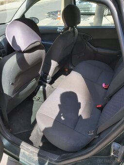 Prodám ford focus 1.6i 74kw rok 2005 - 8