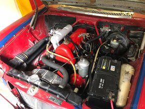 Mercedes Benz W115 220D - 8