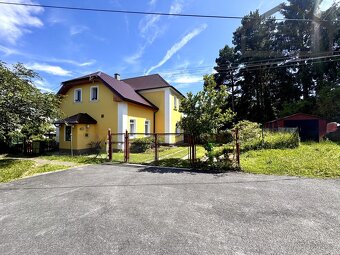 Bytová jednotka v RD s kolnou, skleníkem a zahradou  720  m2 - 8