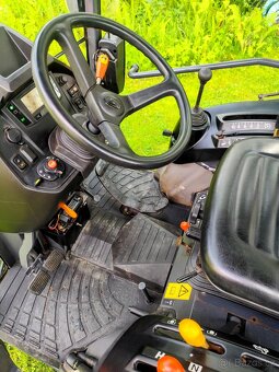 Malotraktor KUBOTA B2650 + nové rozmetadlo WESSEX, STK - 8