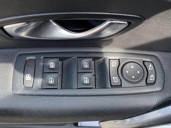 Renault Mégane 1.5dCi , 81 kW nafta, 2011 - 8