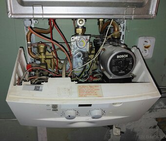Plynový kotel junkers 12 ZS 2DHA +Bojler 60l - 8