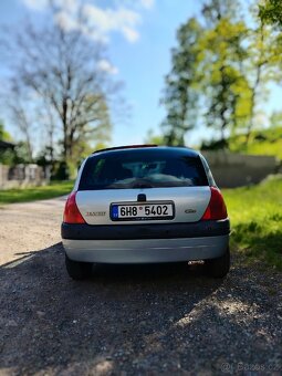 Renault Clio 1.2 NOVÁ STK - 8