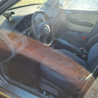 Prodám  Škoda Fabia 1,4 benzín, rok 2001 - 8