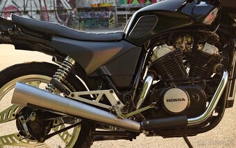 Honda VT500E Street Racer - 8