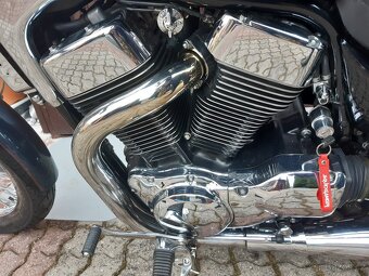 Suzuki VS 1400 Intruder - 8