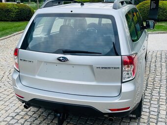 Subaru Forester 2.5i 4x4 AUT VÝHŘEV TAŽNÉ 30 JAHRE COMFORT - 8