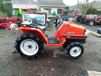 Malotraktor Kubota - 8