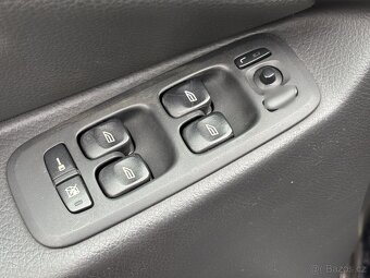 Volvo XC90 2.4 , 136 kW nafta, 2006 - 8