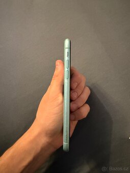 IPhone 11 64GB zelený - 8