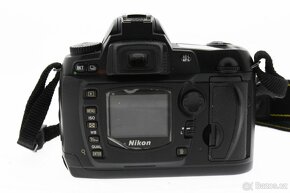 Zrcadlovka Nikon D70 + příslušenství - 8