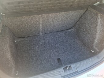 Škoda Fabia 1.4 mpi - původ ČR - 1 maj. - naj. 56000 km - 8