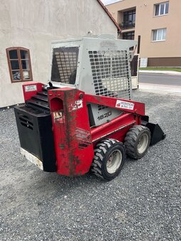 Smykový nakladač Gehl 1620, 1100 kg, motor ISUZU, 2100 mth - 8