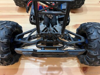 Traxxas Summit 1:8 Modrý TITAN 775 - 8