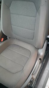 Vw Passat b7 2.0 tdi 103 kw - 8