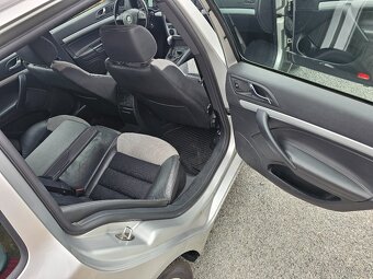 Skoda octavia 2 rs 2.0TFSI 147kw Origo stav - 8
