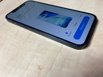 IPhone 12 256Gb.  Na Díly iCloud - 8