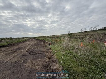 Prodej posledních 3 stavebních pozemků, k.ú. Havraníky u Zno - 8