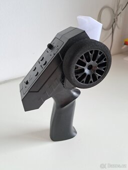 RC AUTO 4x4 Jeep Cherokee 1:12 - 8