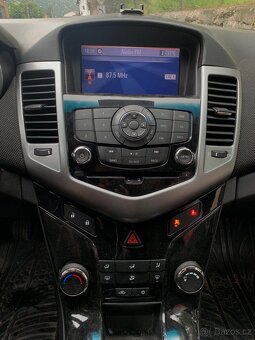Chevrolet Cruze 2.0 CDTi - na díly nebo pro kutily - 8