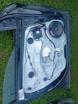 MERCEDES ML W164 DVEŘE L.P. A L.Z., LEVÉ PŘEDNÍ A LEVÉ ZADNÍ - 8