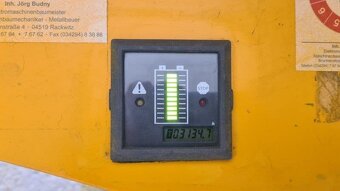 ELEKTRICKÝ VYSOKOZDVIŽNÝ VOZÍK - 8