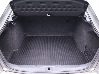 Škoda Octavia 1,6 TDI 77kW Ambition CZ (2012) - 8