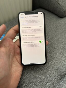 Prodám iPhone XS 64gb - 8