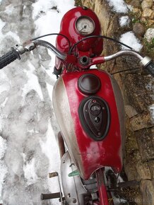 Jawa 250 pérák - 8