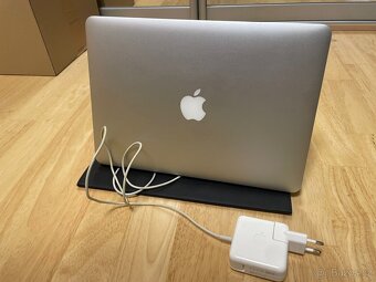 MacBook Air 2017 - 8