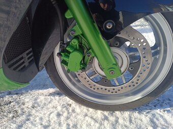 Suzuki Burgman 650 - 8