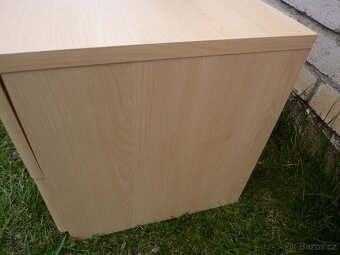 Noční stolek/ komoda, šířka 50 cm - 8
