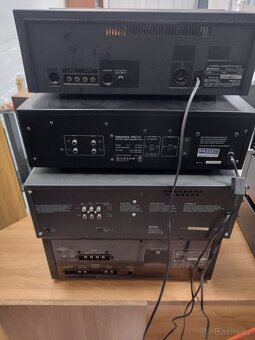 HITACHI D-980 - 8