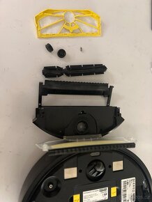 Robotický vysavač Karcher RC3 - 8