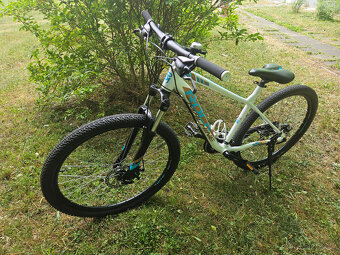 Dámské 27,5" horské hliníkové kolo ROCK MACHINE, rám 18" - 8