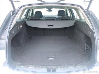 Opel Insignia 2,0 CDTi 125kW AT Edition ČR 1.maj 16V Sports - 8