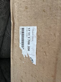NOVÝ OEM Chladič BMW E30 M10 1.6i 1.8i - 8