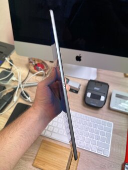 Apple iPad Air 2019 64GB Space Gray - 8