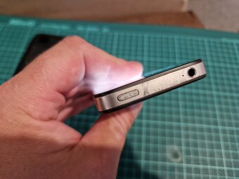 iPhone 4S 32GB - 8