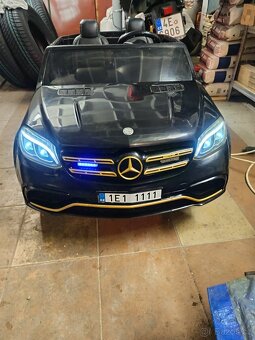 Elektrické autíčko na dálkové ovládání 4x4 - 8