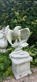 Zahradní dekorace- Orel - 8