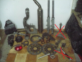 Triumph Sprint 955i ST r. 2000-díly - 8